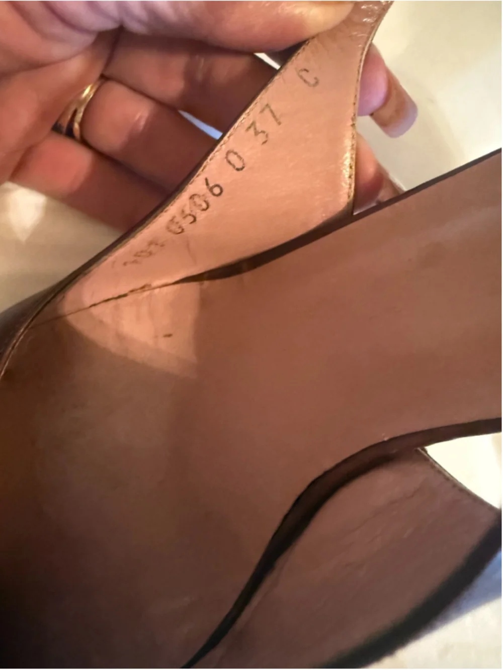 GUCCI Slingback Heels Closed Toe Brown Leather Shoes Sandals US 7 EU 37 C